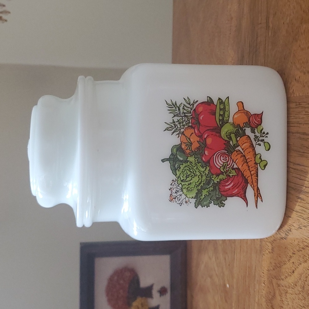 Jeanette Milk Glass Cannister 🧡